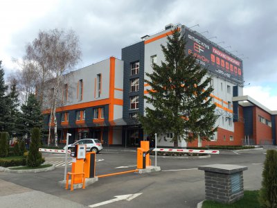 Фитнес-клуб